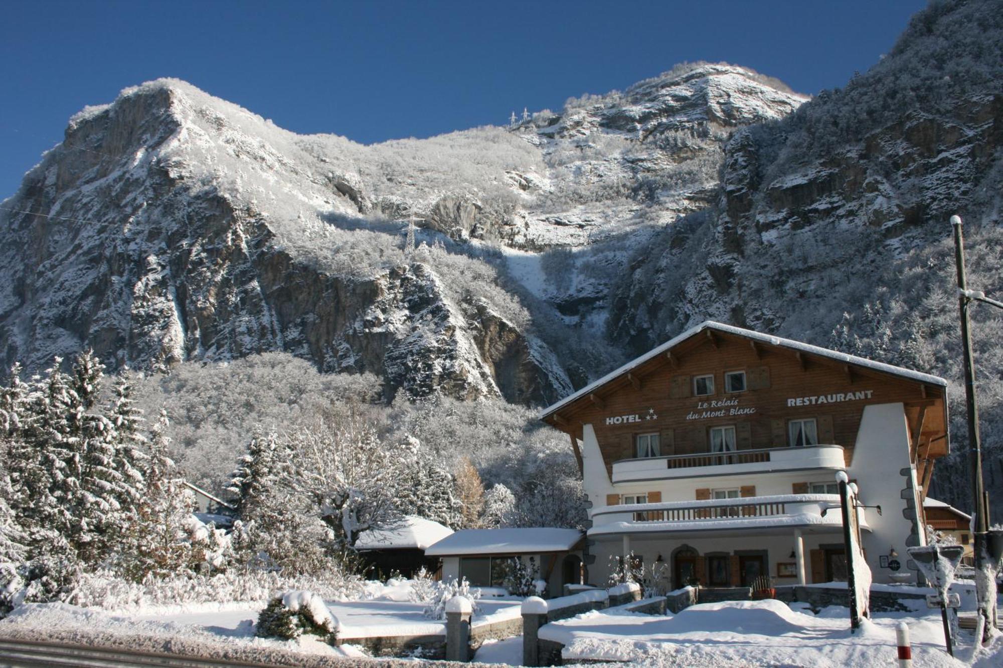 Le Relais Du Mont Blanc Hotel Magland Exterior photo